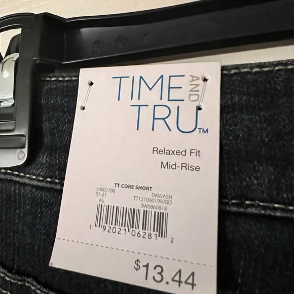 Time and tru summer shorts relaxed fit mid rise size 10 - Picture 2 of 3